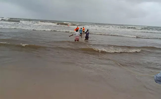 Boat capsize